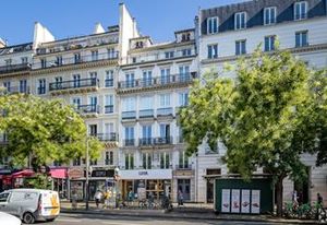 Location bureaux Paris 9 - Métro 8 et 9 - Climatisés