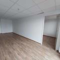Bureau à acheter de 66 m² à Les Essarts-le-Roi - 78690 photo - 2