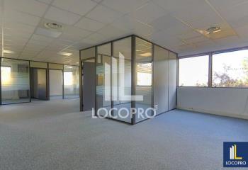 Location bureau Aix-en-Provence (13290) - 228 m² à Aix-en-Provence - 13100