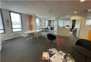 Location bureau Bordeaux (33300) - 154 m² à Bordeaux - 33000