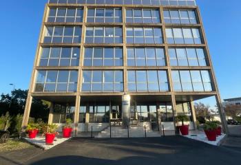 Location bureau Bordeaux (33300) - 340 m² à Bordeaux - 33000