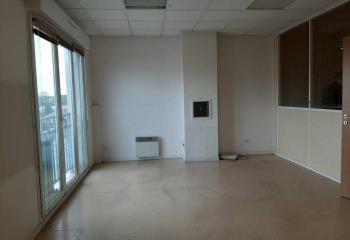 Location bureau Dammarie-les-Lys (77190) - 140 m² à Dammarie-les-Lys - 77190