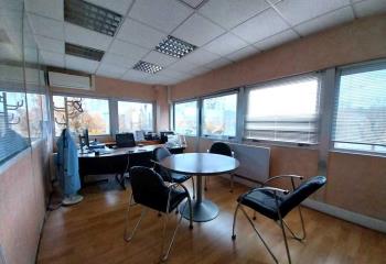 Location bureau Montigny-le-Bretonneux (78180) - 328 m² à Montigny-le-Bretonneux - 78180