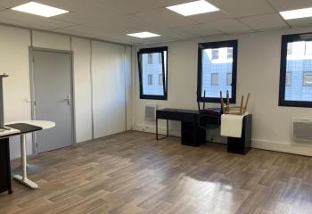 Location bureau Nanterre (92000) - 30 m²