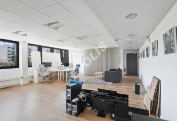 Location bureau Rueil-Malmaison (92500) - 112 m² à Rueil-Malmaison - 92500