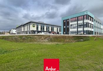 Location local commercial Genay (69730) - 413 m²