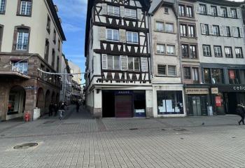 Location local commercial Strasbourg (67000) - 390 m²