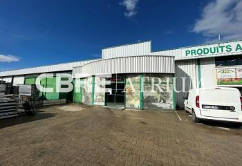 Location local commercial Thiers (63300) - 928 m² à Thiers - 63300