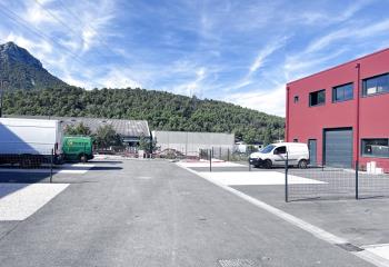 Location activité/entrepôt La Garde (83130) - 246 m²