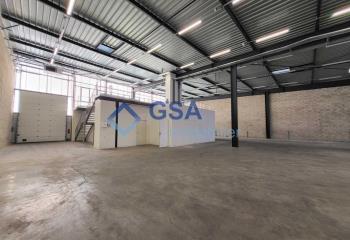 Location activité/entrepôt Le Coudray-Montceaux (91830) - 865 m² au Coudray-Montceaux - 91830