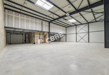 Location activité/entrepôt Roissy-en-France (95700) - 383 m² à Roissy-en-France - 95700