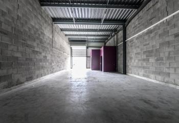 Location activité/entrepôt Tresses (33370) - 80 m²