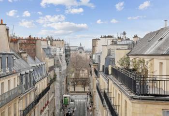 Bureau à vendre Paris 1 (75001) - 242 m²