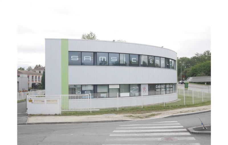 Location de bureau de 303 m² à Cenon - 33150 photo - 1