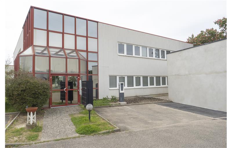 Location de bureau de 176 m² à Geispolsheim - 67118 photo - 1