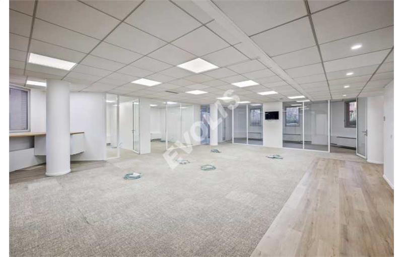 Location de bureau de 2 106 m² à Meudon - 92190 photo - 1