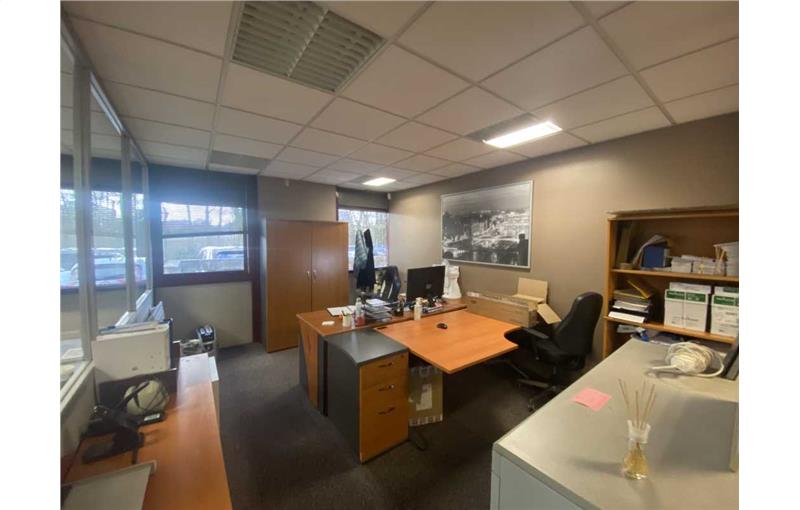 Location de bureau de 140 m² à Pontoise - 95300 photo - 1