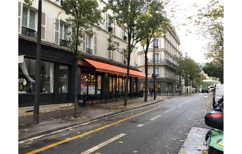 Location de local commercial de 61 m² à Paris 17 - 75017 photo - 1