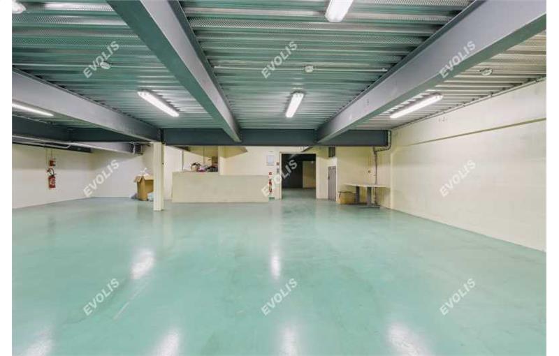 Location d'entrepôt de 334 m² à Boissy-Saint-Léger - 94470 photo - 1