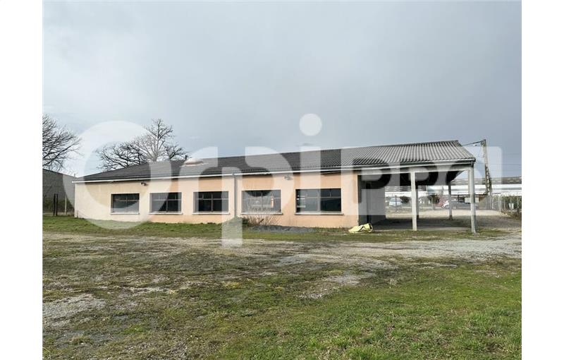 Location d'entrepôt de 450 m² à Chambon-sur-Voueize - 23170 photo - 1