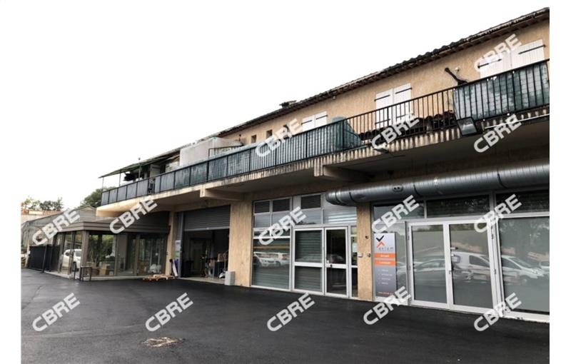 Location d'entrepôt de 100 m² à Roquefort-les-Pins - 06330 photo - 1