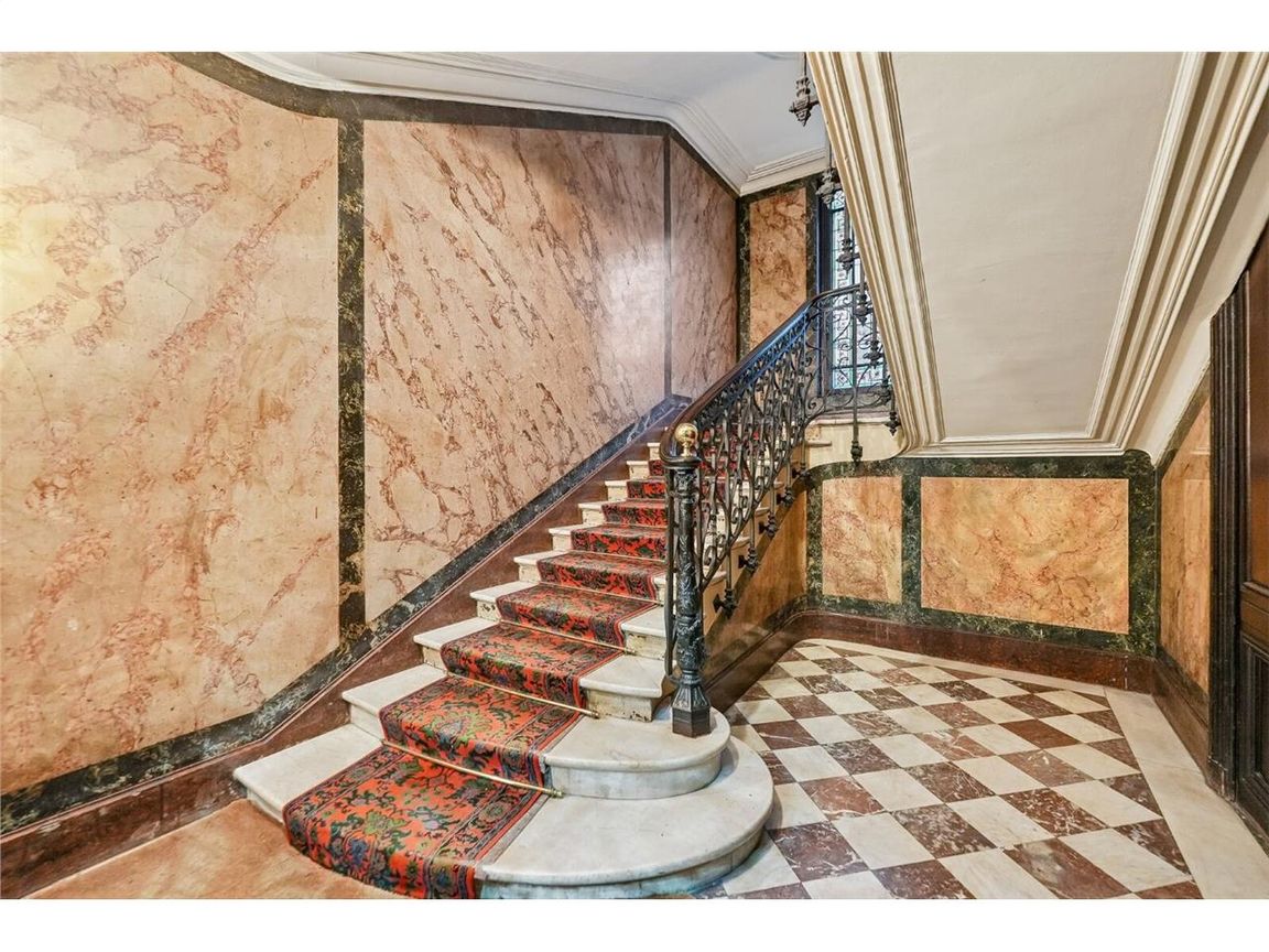 Vente bureaux Paris 8 - Proche transports et RER Haussmann Saint-Lazare ...