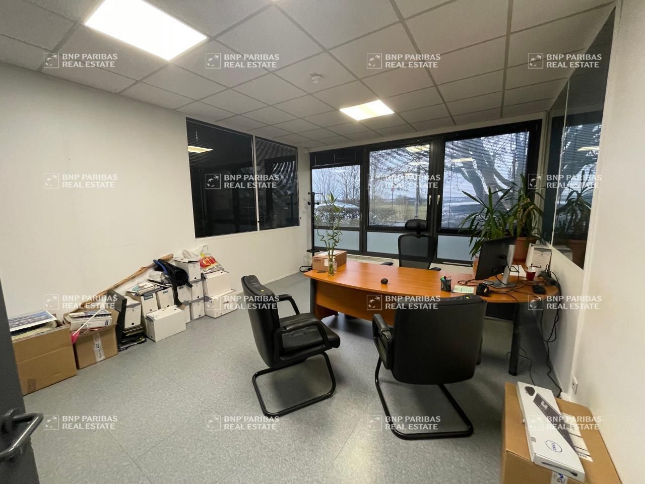 404.67 m² pour ce bureaux en location à Lognes