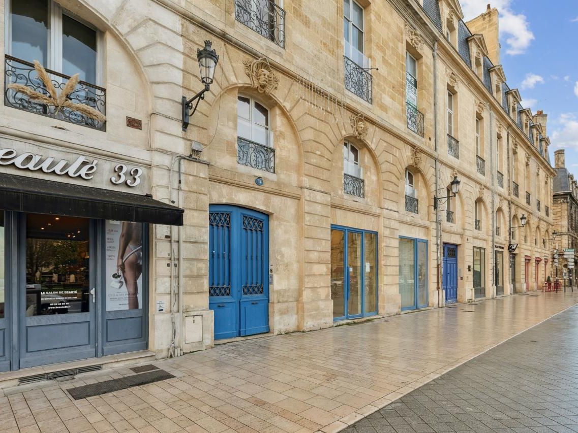 Vente Bureaux 934.9 m² non divisibles 33000 Bordeaux