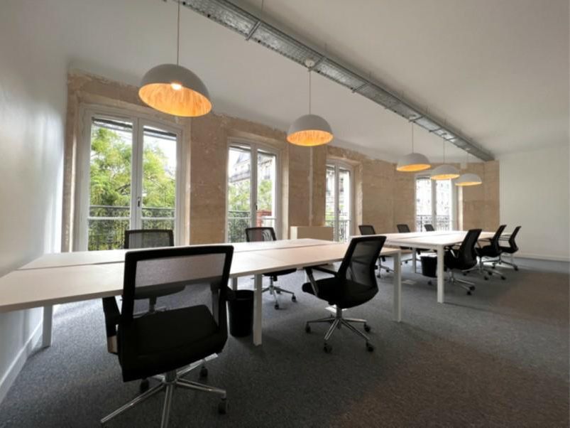90 m² pour ce bureaux en location à Paris