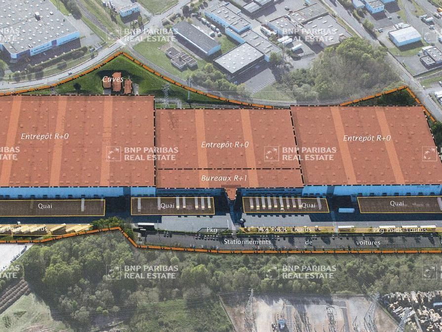 51510 m² pour cetentrepôts classe a en location à Ormes