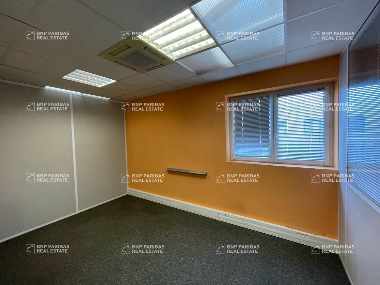 353 m² pour ce bureaux en location à La ravoire