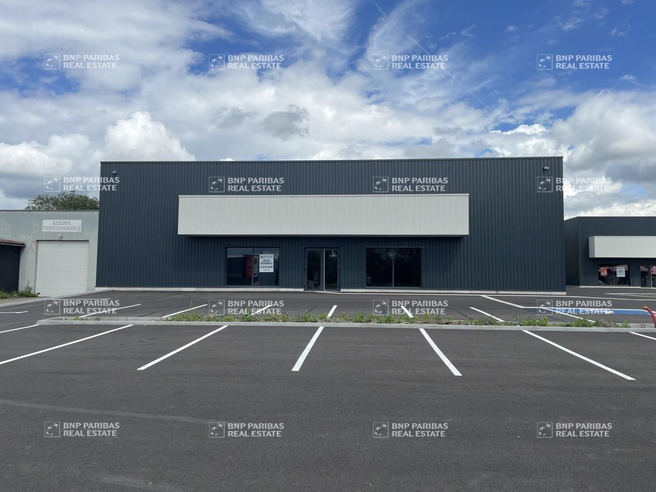 2275 m² pour ce local commercial en location à Essey-lès-nancy