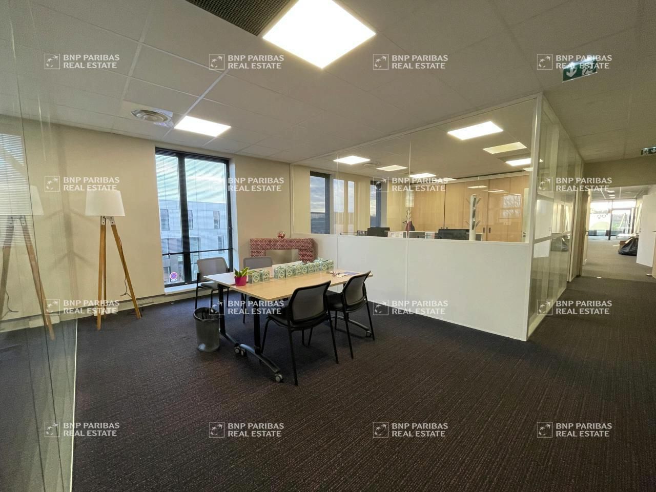 1072.51 m² pour ce bureaux en location à Lesquin