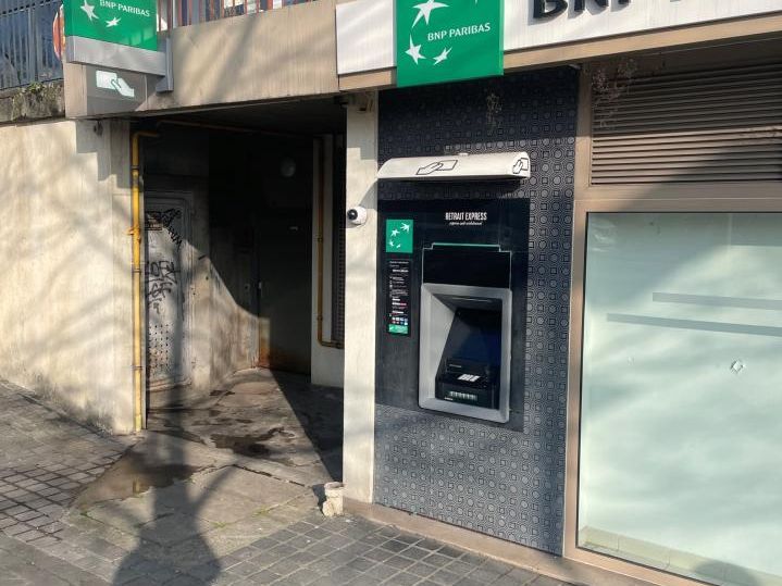 217 m² pour ce local commercial en vente à Châtenay-malabry