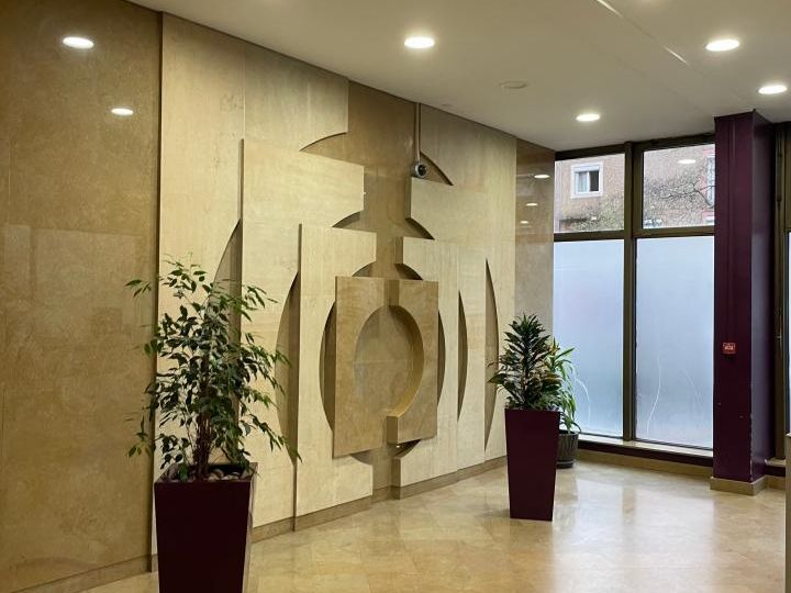 331 m² pour ce bureaux en location à Montreuil