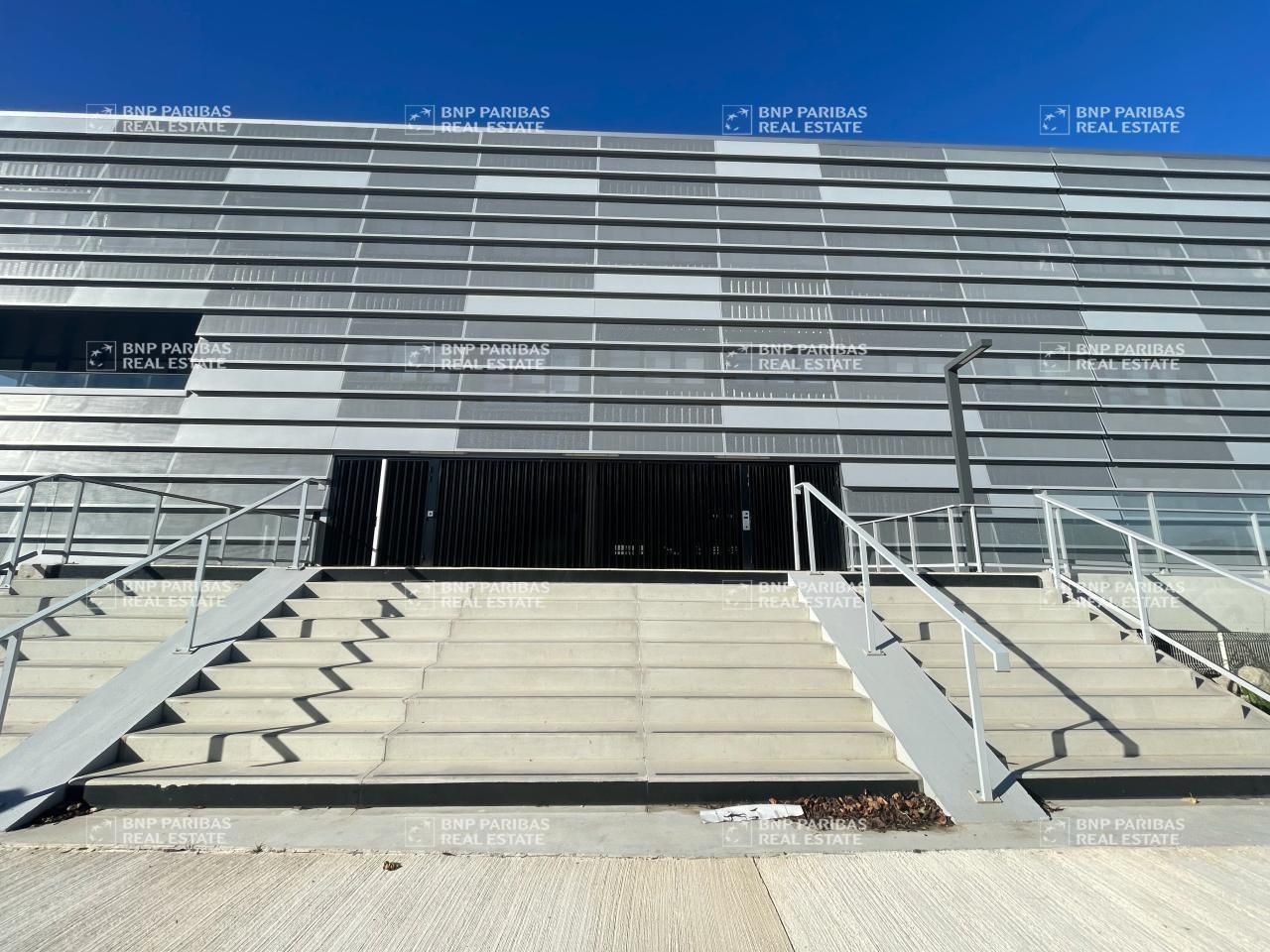 3258.16 m² pour ce bureaux en location à Montpellier