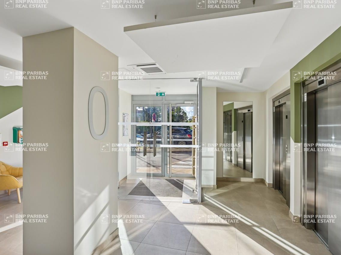 2416.1 m² pour ce bureaux en location à Aix-en-provence