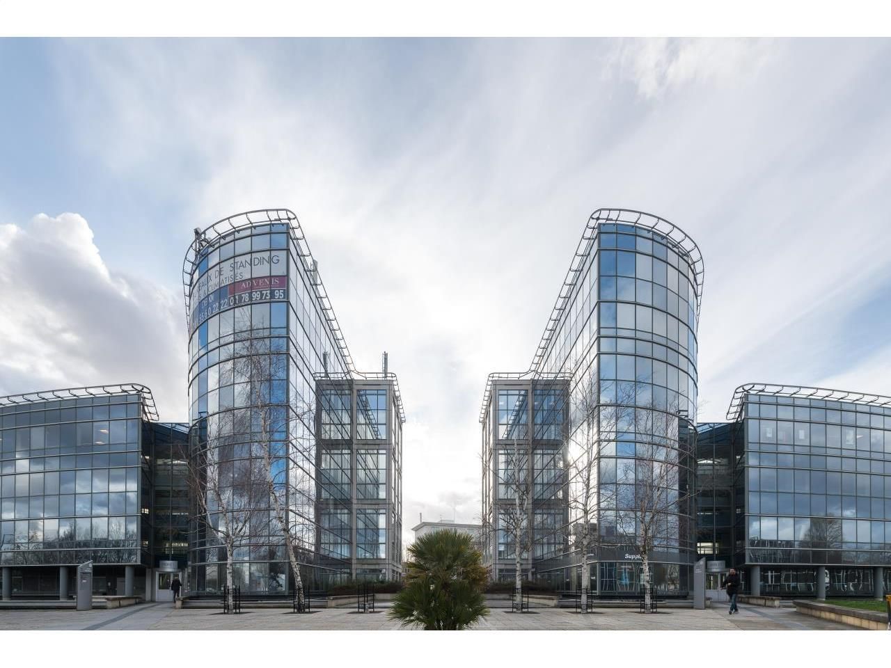 Location Bureaux 2873.4 m² divisibles 93420 Villepinte