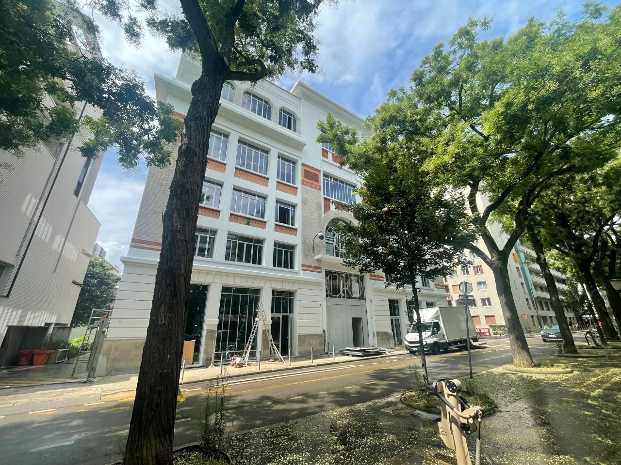 1185 m² pour ce bureaux en location à Paris