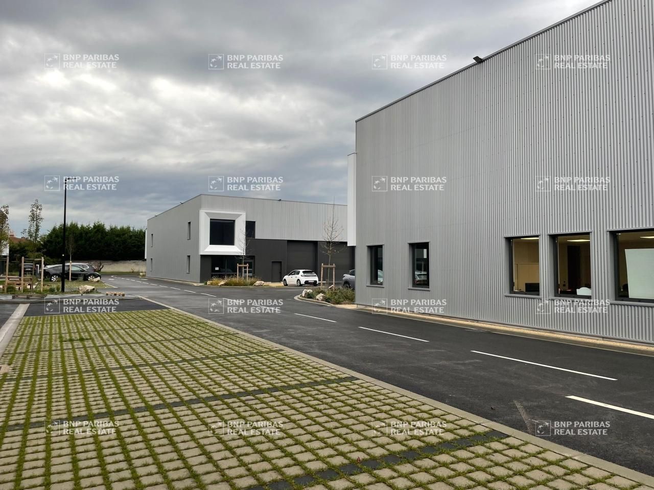 2458 m² pour ce activité en location à Quesnoy-sur-deûle