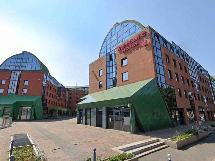 1241 m² pour ce bureaux en location à Arras