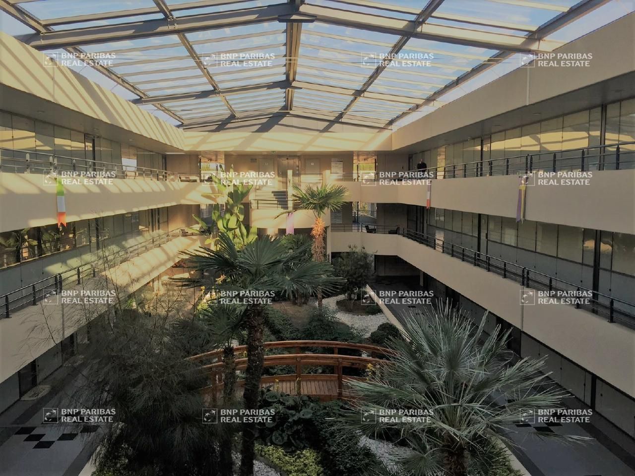 1782 m² pour ce bureaux en location à Sophia antipolis