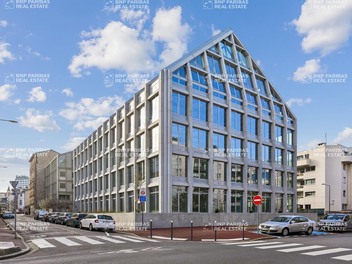 Location Bureaux 3990.6 m² divisibles 92130 Issy-les-moulineaux