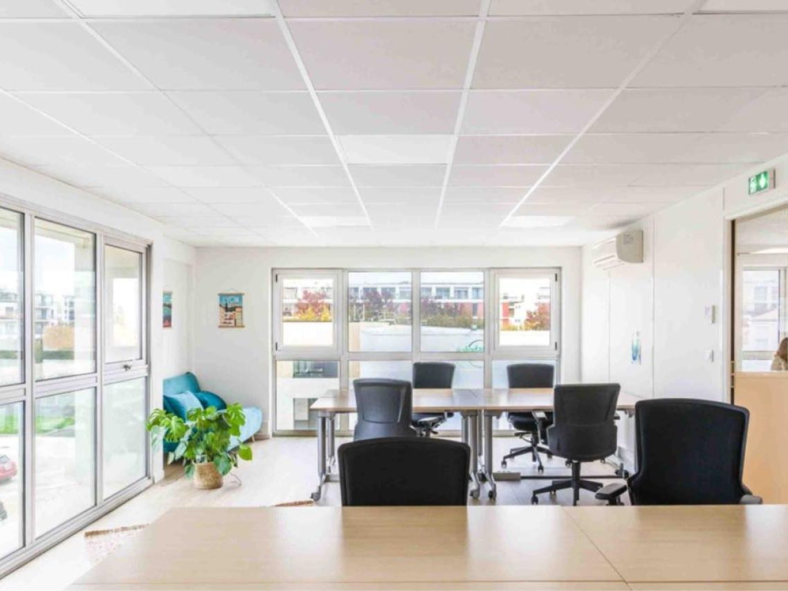 Location Bureaux 272.9 m² non divisibles 33300 Bordeaux
