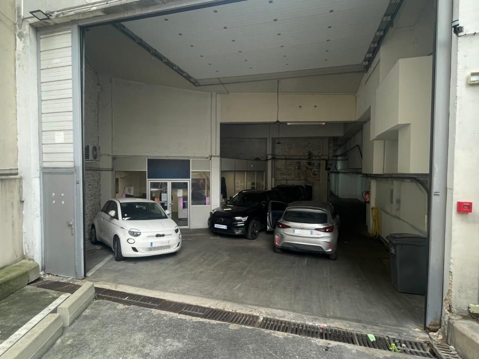 Location PME-PMI 2192 m² non divisibles 75012 Paris