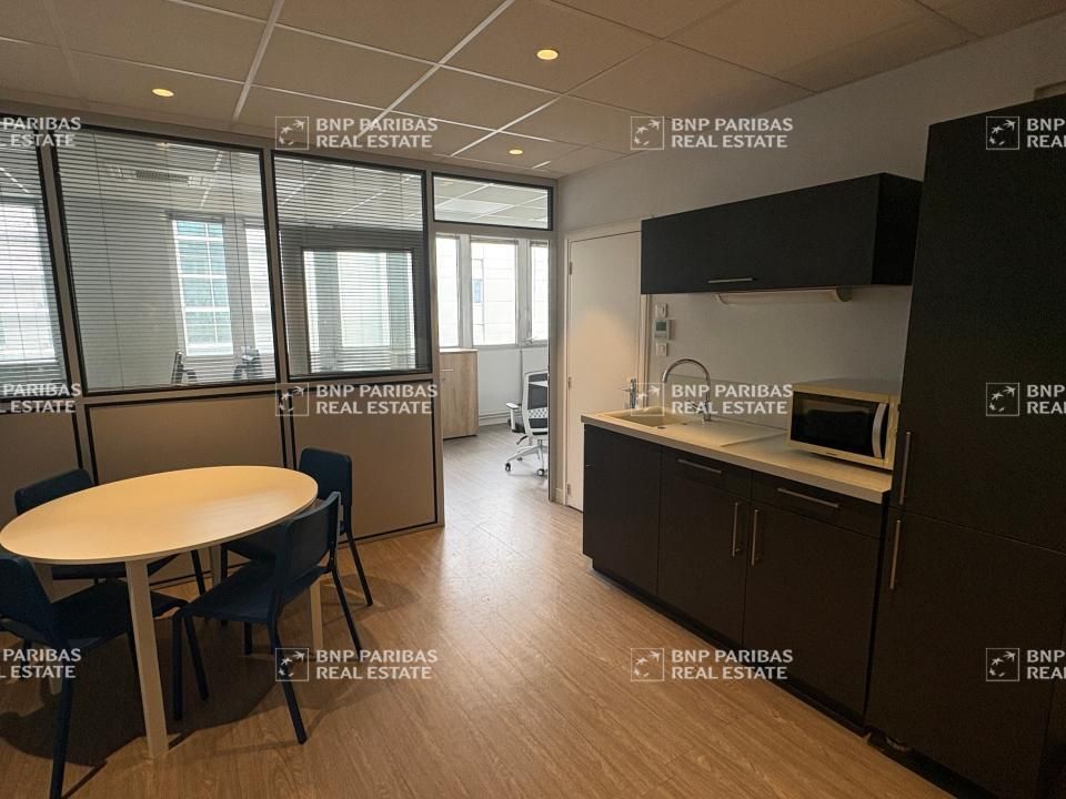 62.59 m² pour ce bureaux en location à Tours