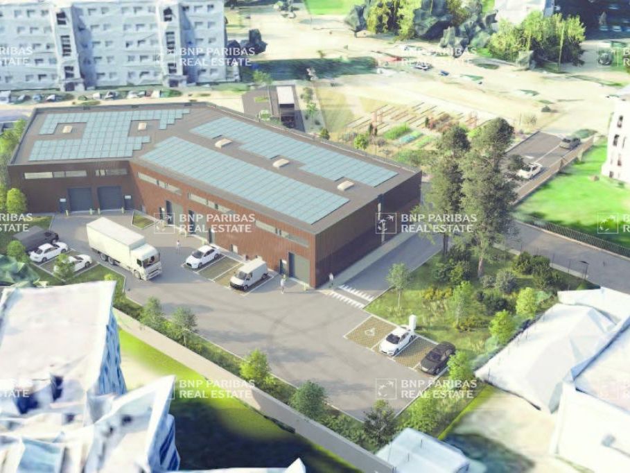 1012 m² pour ce activité en location à Bron