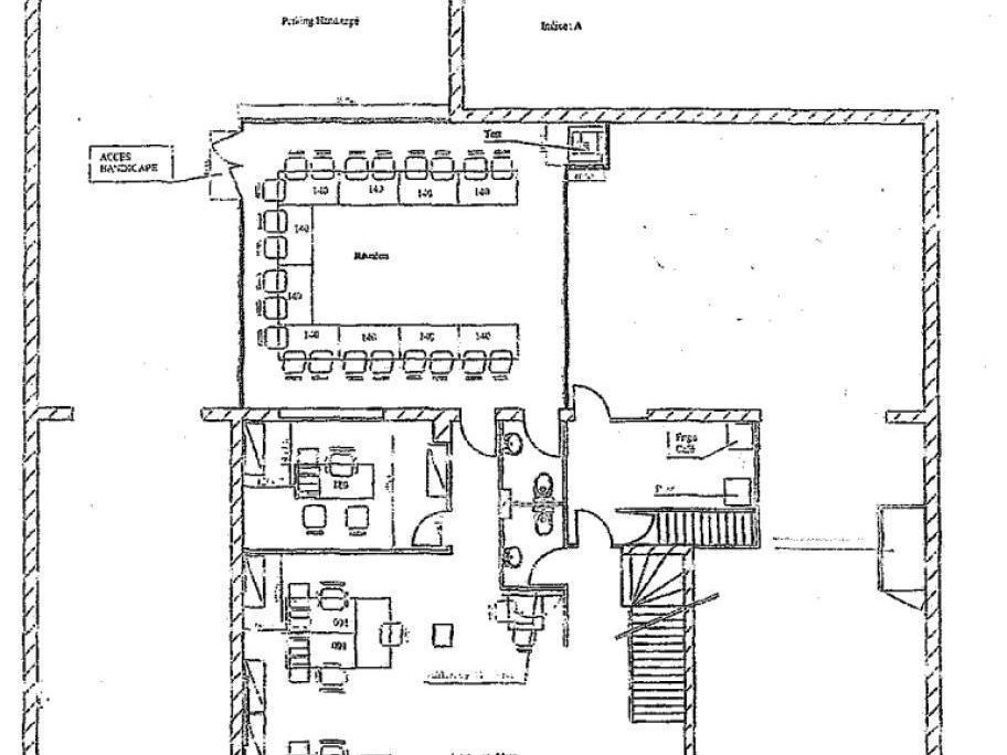 340 m² pour ce bureaux en location à Dunkerque