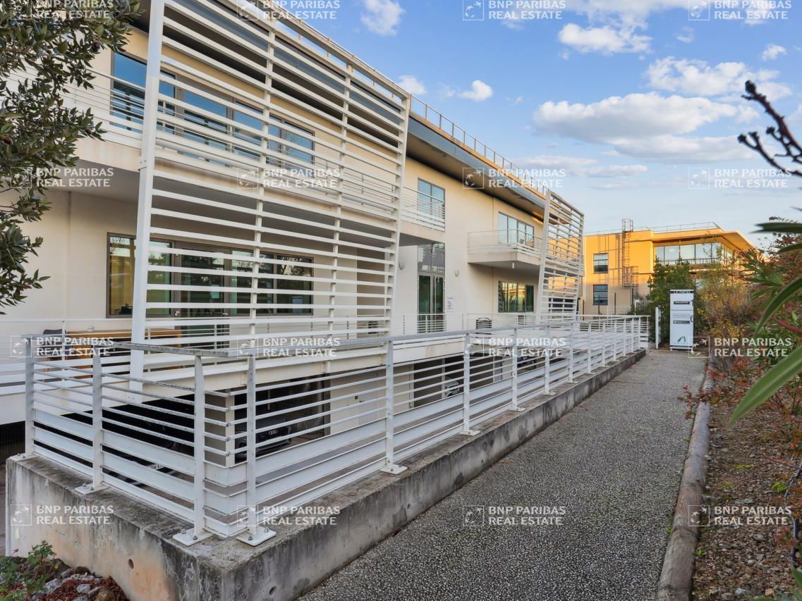 Location Bureaux 566.6 m² non divisibles 13290 Aix-en-provence