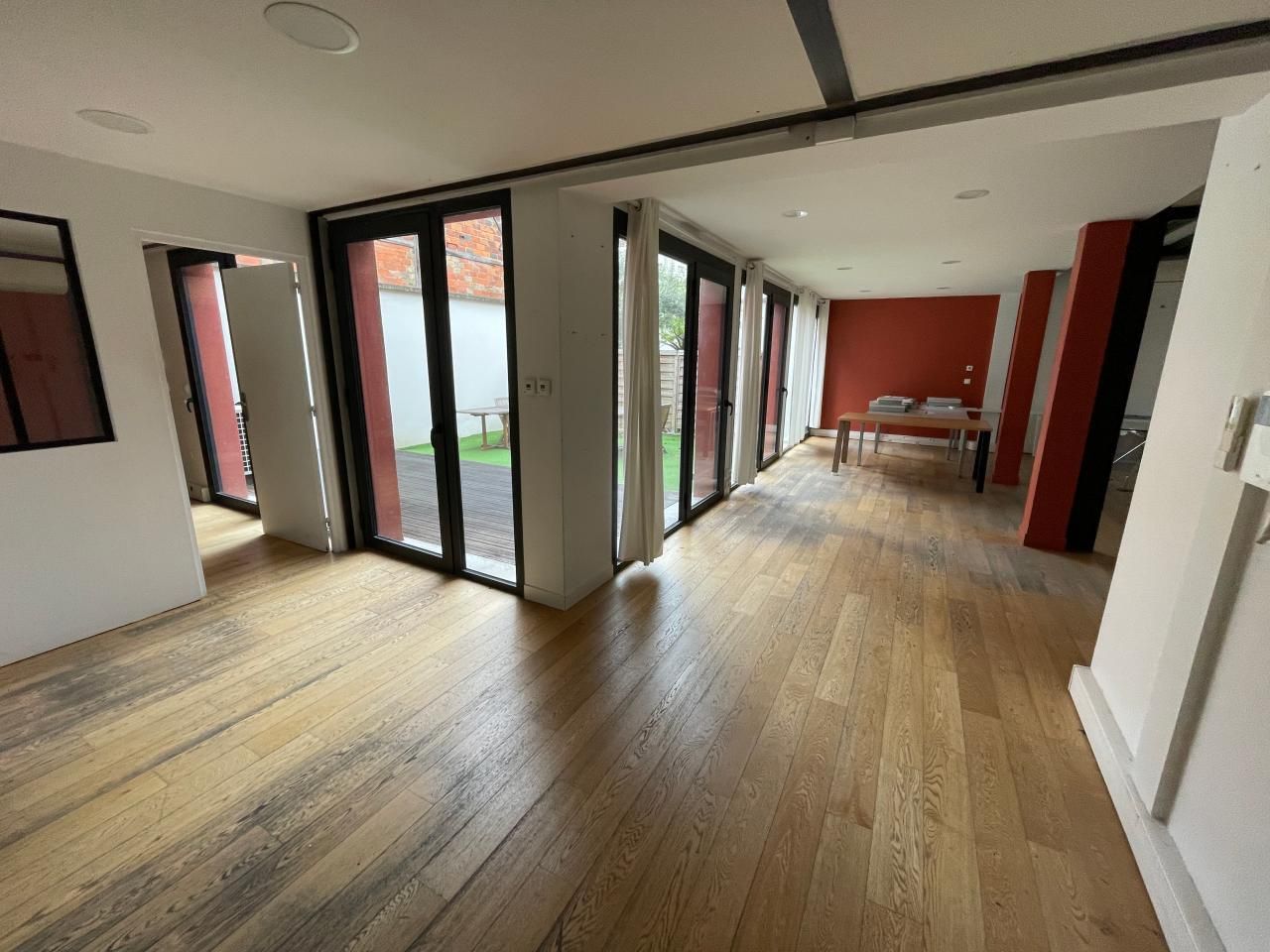 180 m² pour ce bureaux en location à Courbevoie